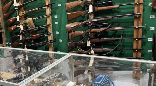 31e Bourse internationale aux armes de Lausanne
